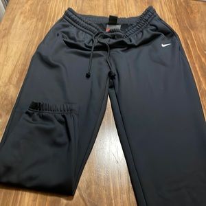NWT Nike standard fit DRI FIT thermal sweats